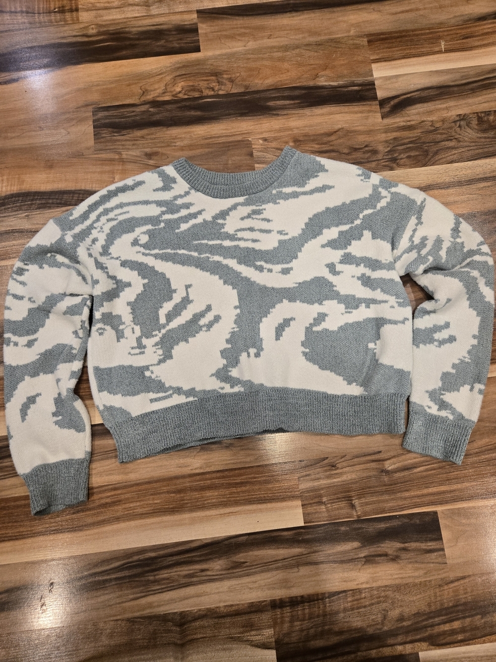 William Rast Blue and Cream Abstract Crewneck Sweater